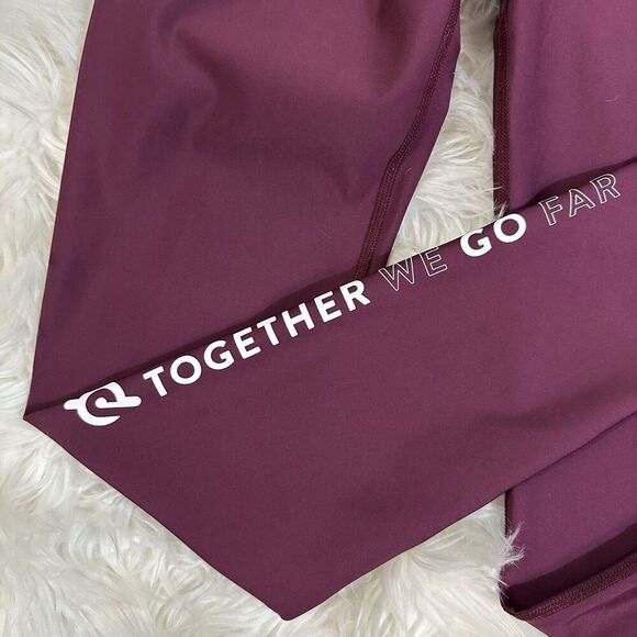 Peloton Womens Legging Size Medium Pull On Spellout Leg Activewear Gym - Picture 4 of 4